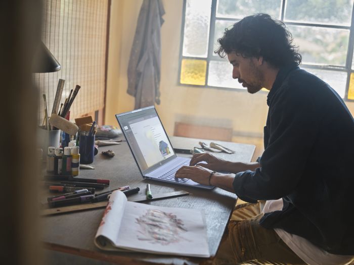 HP Notebook OmniBook 5 16-af1011ua 16" WUXGA IPS AG, Intel U7-255U, 24GB, F1TB, UMA, DOS, блакитний