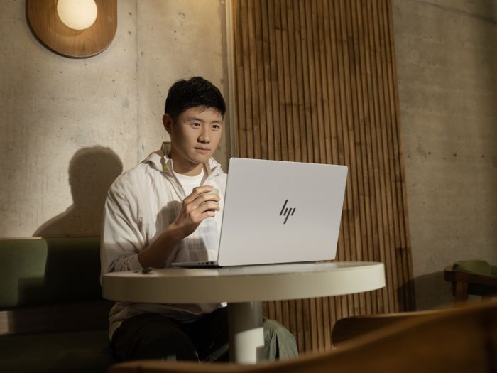 HP Notebook OmniBook 7 14-fs0001ua 14" WUXGA IPS AG, Intel 5-220H, 24GB, F1TB, UMA, Win11, сріблястий