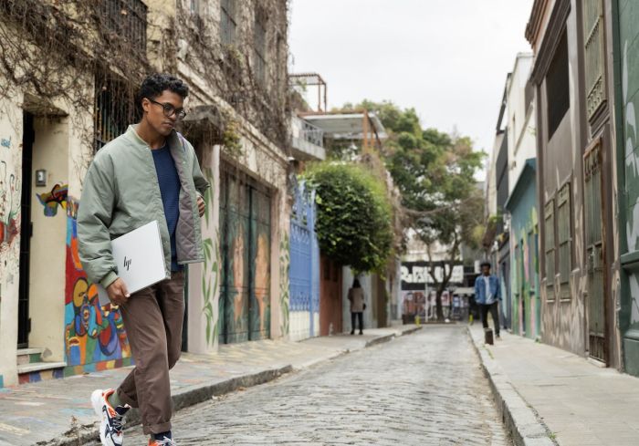 Ноутбук HP OmniBook 7 17-dc0003ua 17.3" FHD IPS Touch, Intel U5-226V, 16GB, F512GB, UMA, Win11, сріблястий