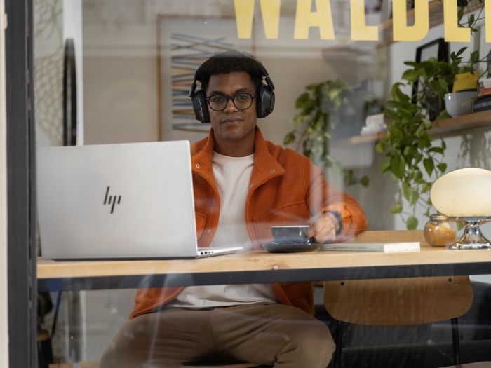 Ноутбук HP OmniBook 7 17-dc0001ua 17.3" FHD IPS Touch, Intel U7-258V, 32GB, F1TB, UMA, Win11, сріблястий