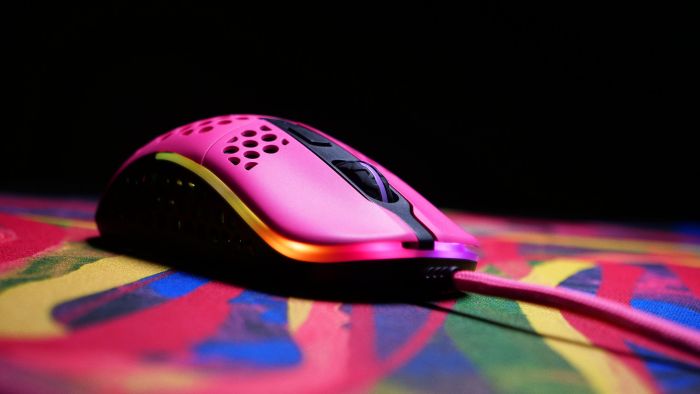 Mouse Xtrfy M42, USB-A, RGB, Рожевий